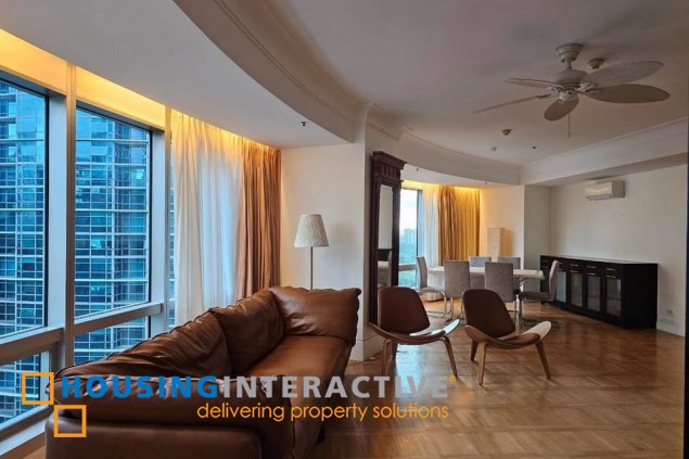 for lease: 3br unit with balcony and parking for lease in one mckinley place