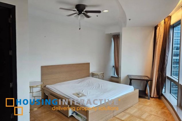 for lease: 3br unit with balcony and parking for lease in one mckinley place