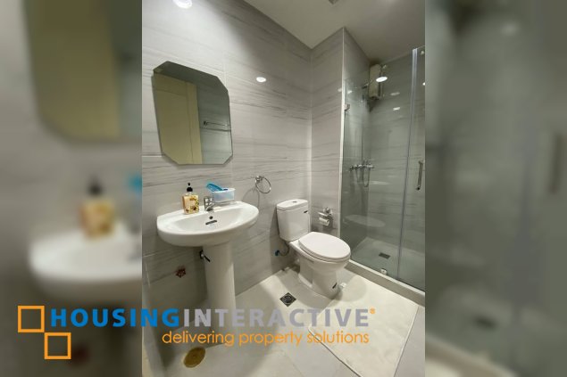 for sale: 1br unit in the icon residences