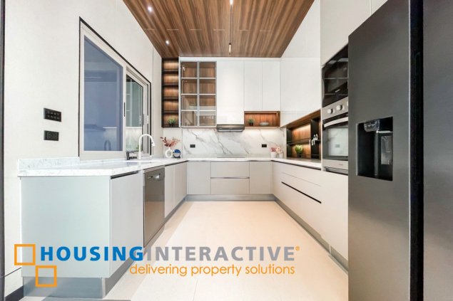 tokyo mansions at south forbes | house for sale in silang cavite