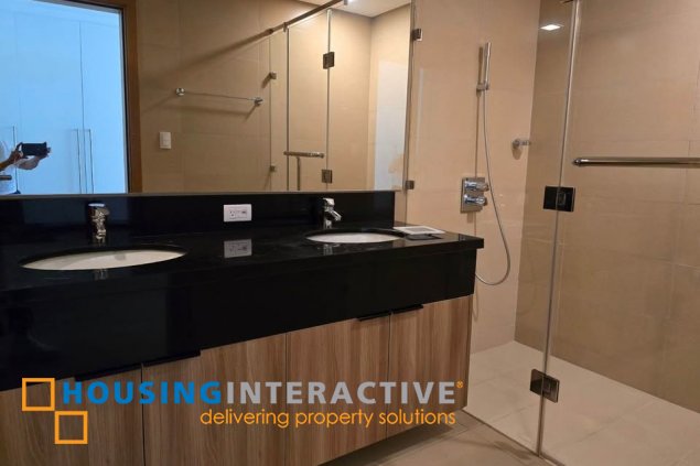 furnished 2br unit with parking for rent in park terraces