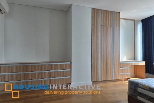 furnished 2br unit with parking for rent in park terraces