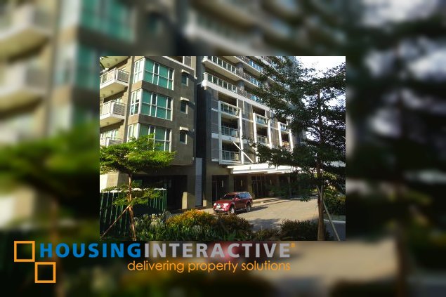 furnished 1br with parking for rent in east tower