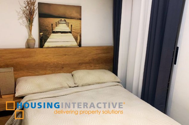 1-bedroom with balcony at laureano di trevi towers