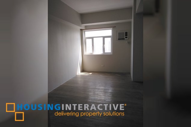 studio for sale in vista gl taft opposite pgh