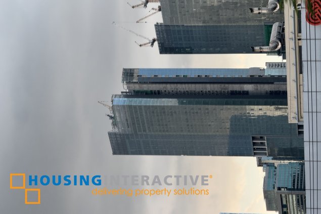 for sale 2br glass suite with 2 parking slots in park central south