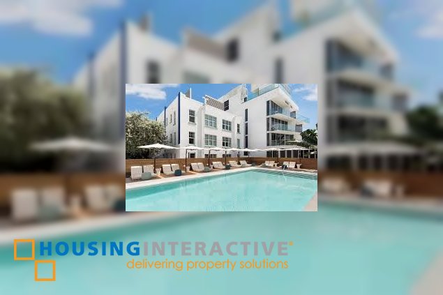 for sale 2br glass suite with 2 parking slots in park central south