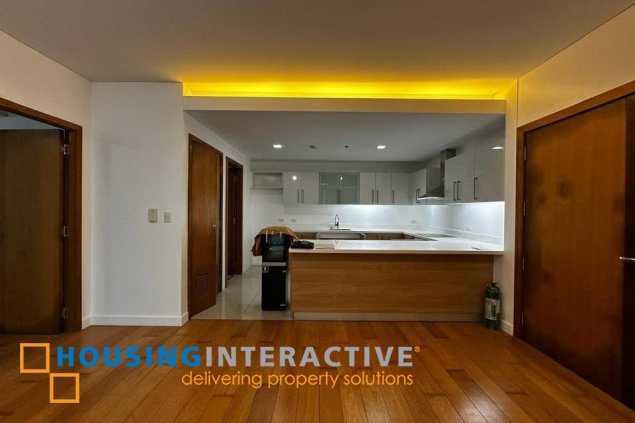 park terraces makati tower 2 - 1br unit condo for sale