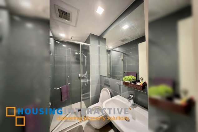 fully furnished 1br unit with parking for sale in acqua private residences
