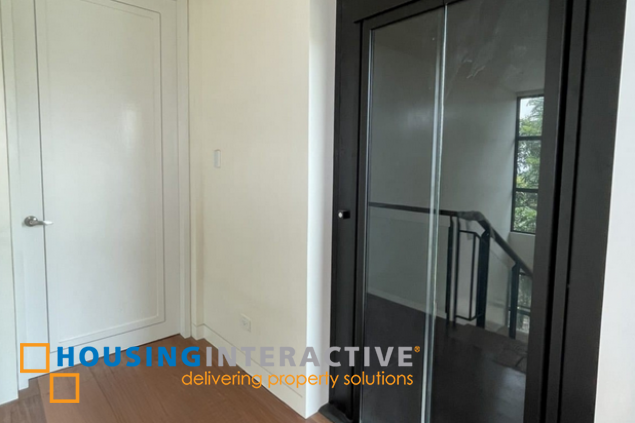 4-storey hosue for sale in westgrove heights