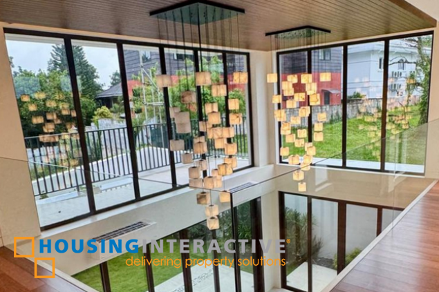 4-storey hosue for sale in westgrove heights