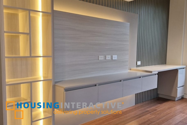 4-storey hosue for sale in westgrove heights