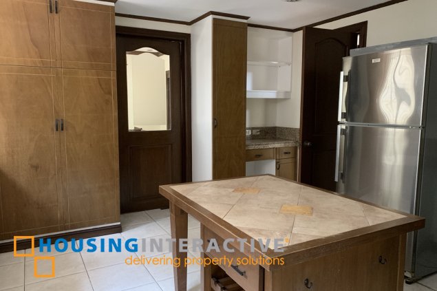 4br house for rent in magallanes village