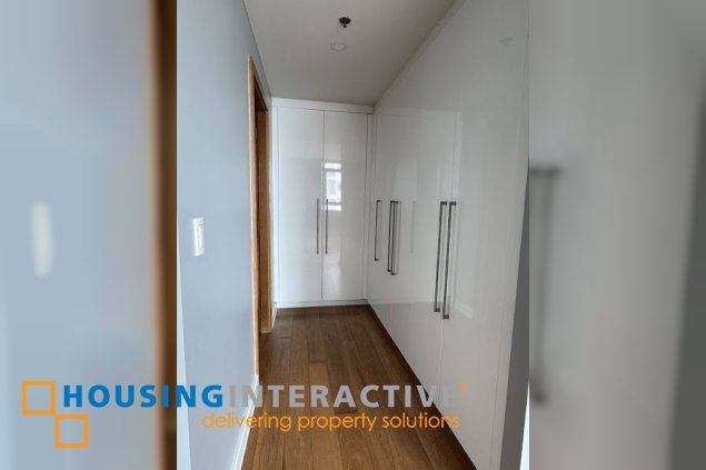 for lease- furnished 2br with parking in park terraces