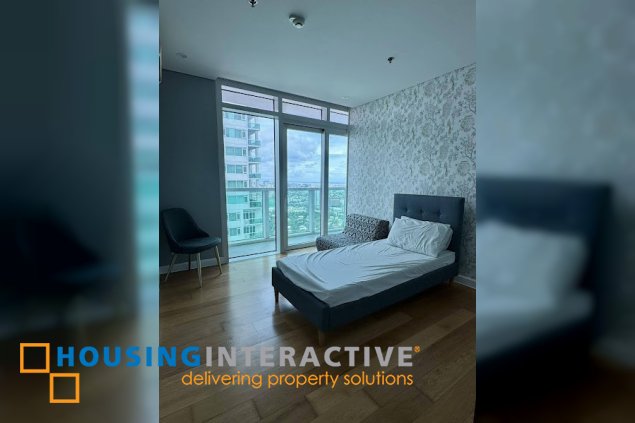 for lease- furnished 2br with parking in park terraces