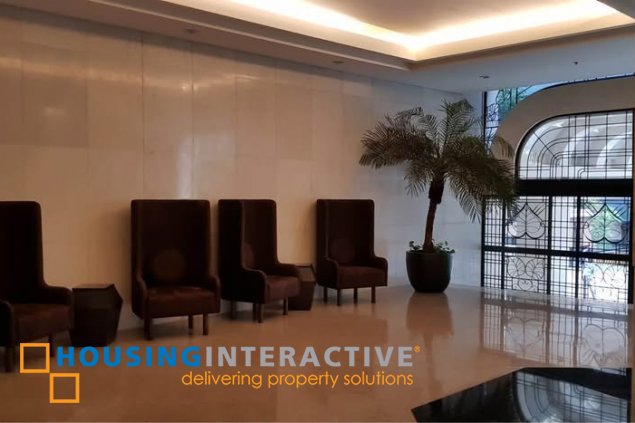 for sale: 4br unit with parking in avignon tower