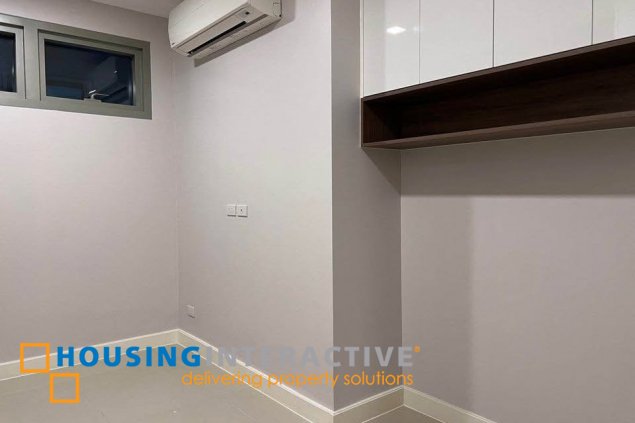 fully furnished 1br unit with parking for lease in east gallery place