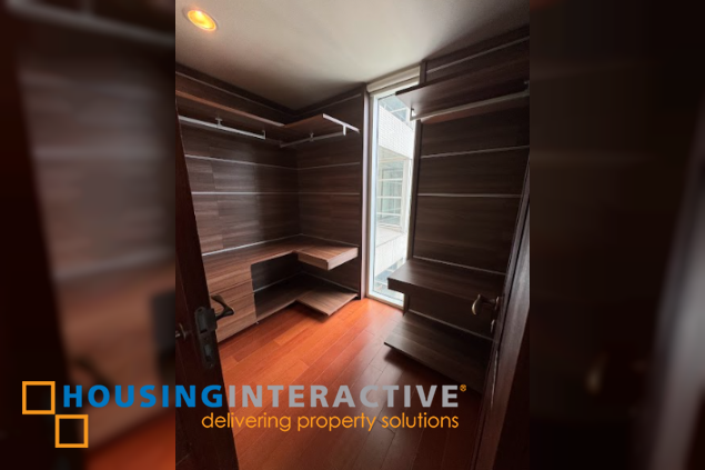 semi furnished 3br with 2 parking slot for rent in makati