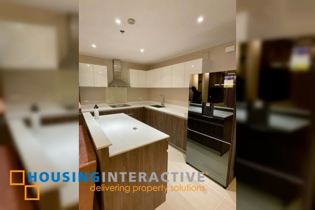 furnished 1br unit with parking for lease in west gallery place