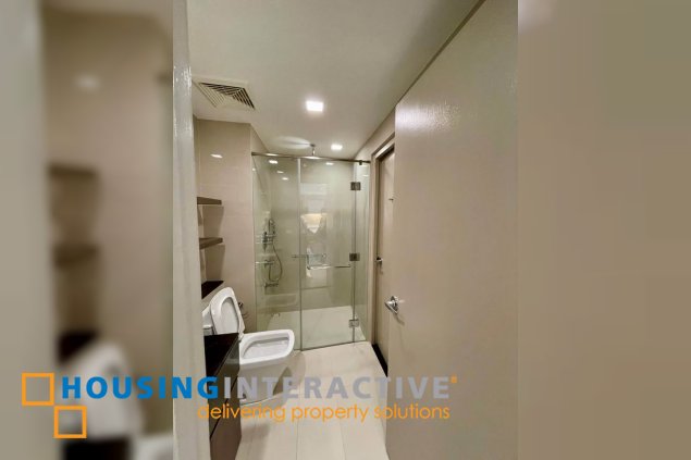 furnished 1br unit with parking for lease in west gallery place