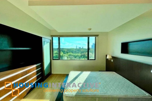 furnished 2br unit with parking for lease in bonifacio ridge