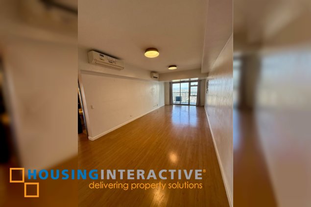 semi-furnished 3br unit with balcony and parking for lease in park triangle residences