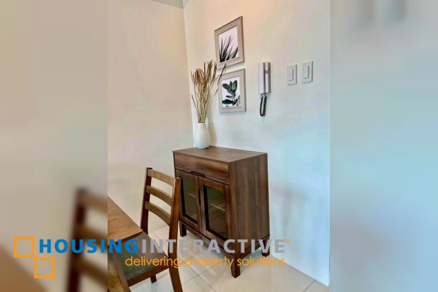 fully furnished 1br unit with balcony for lease in madison park west