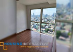 bare 1br unit with balcony and parking for lease in time square west