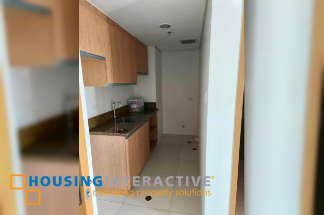 bare 1br unit with balcony and parking for lease in time square west