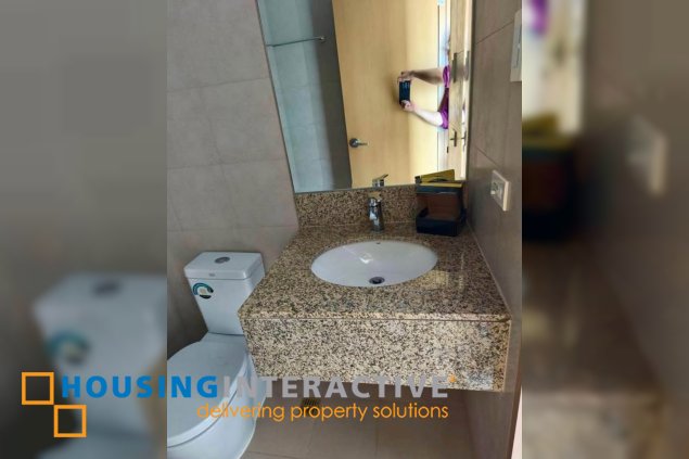 bare 1br unit with balcony and parking for lease in time square west