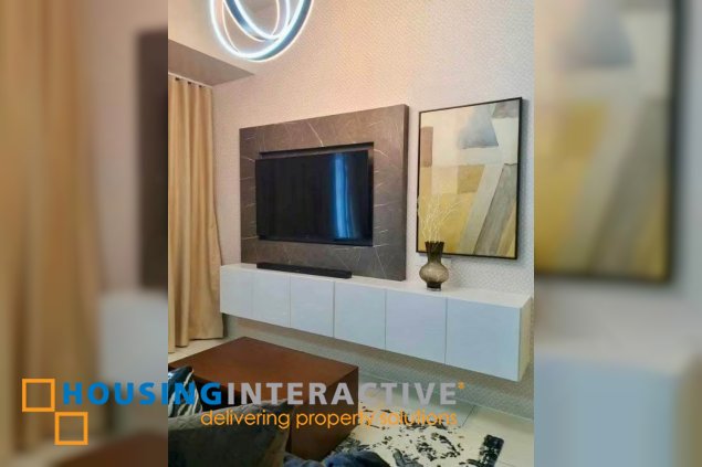 fully furnished 2br unit with balcony for lease in one uptown residences