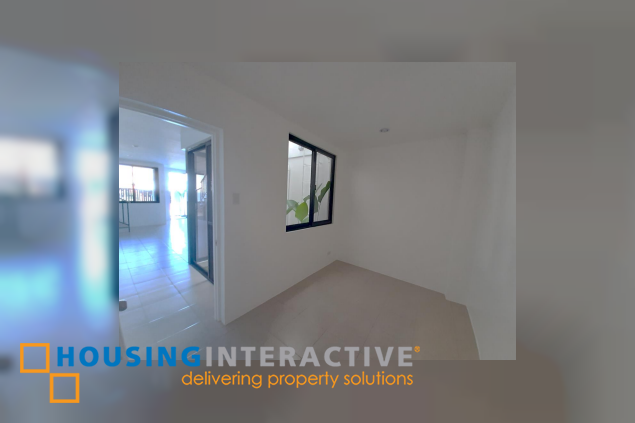 for sale-three single-attached townhouses