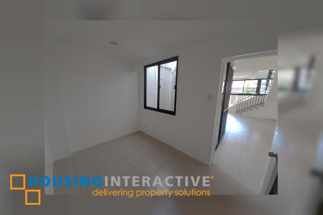 for sale-three single-attached townhouses