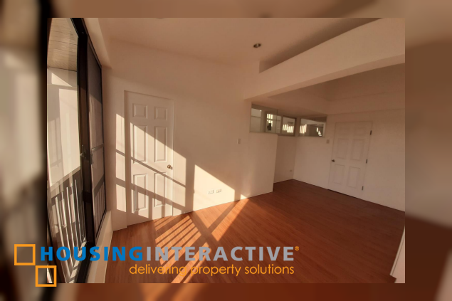 for sale-three single-attached townhouses