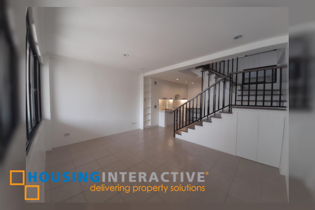 for sale-three single-attached townhouses