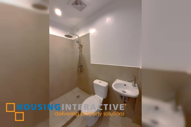 for sale-three single-attached townhouses