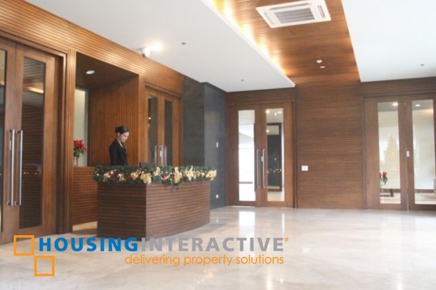 for rent furnished 3br with parking in two serendra