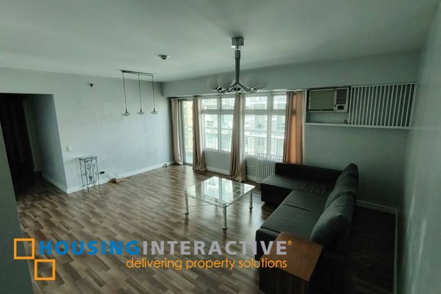 semi-furnished 3br unit with balcony and parking for lease in two serendra