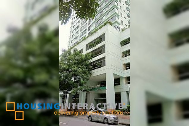 2br unit with parking for sale in one legaspi park