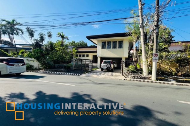 5br house for rent in merville park village