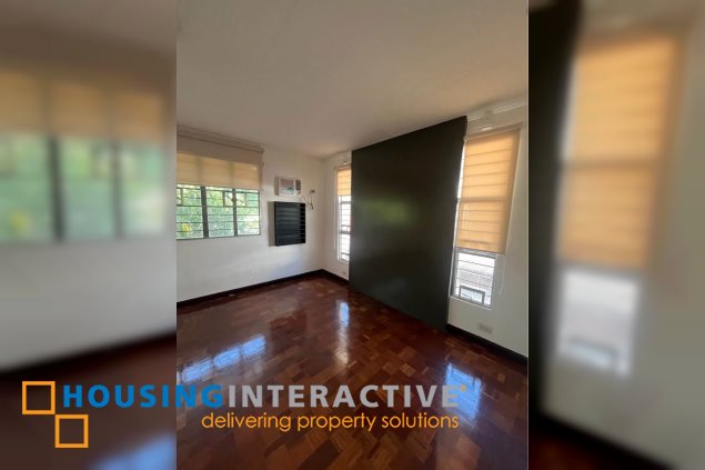 5br house for rent in merville park village