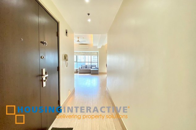 for rent fully furnished corner 2br shang salcedo with 2 parking