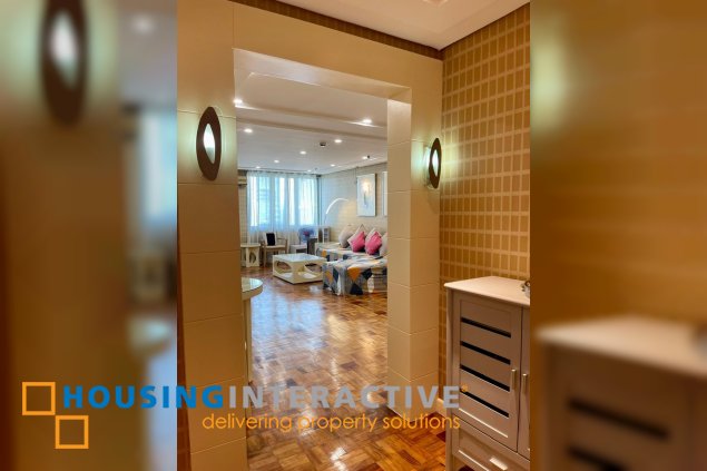 for rent • corner 3 bedroom unit in the peak, salcedo village
