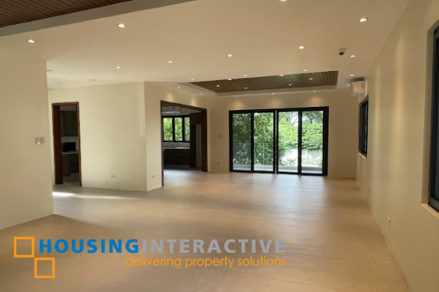 3-storey h&l in ayala southvale for sale