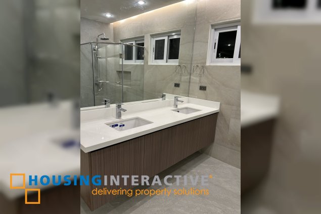 3-storey duplex in san lorenzo village for rent