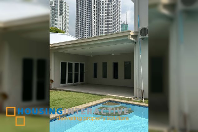 2-storey duplex in san lorenzo village for rent