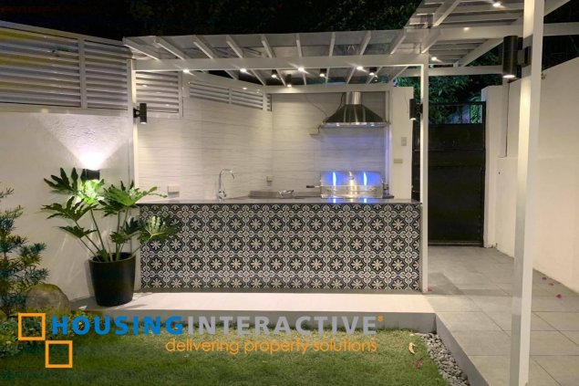 bungalow house with 3br for rent in bf homes