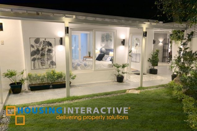 bungalow house with 3br for rent in bf homes