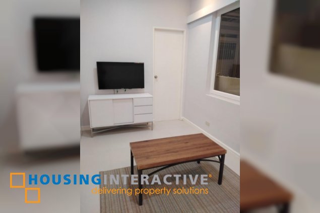 bungalow house with 3br for rent in bf homes