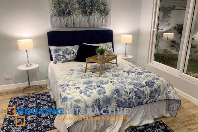 bungalow house with 3br for rent in bf homes